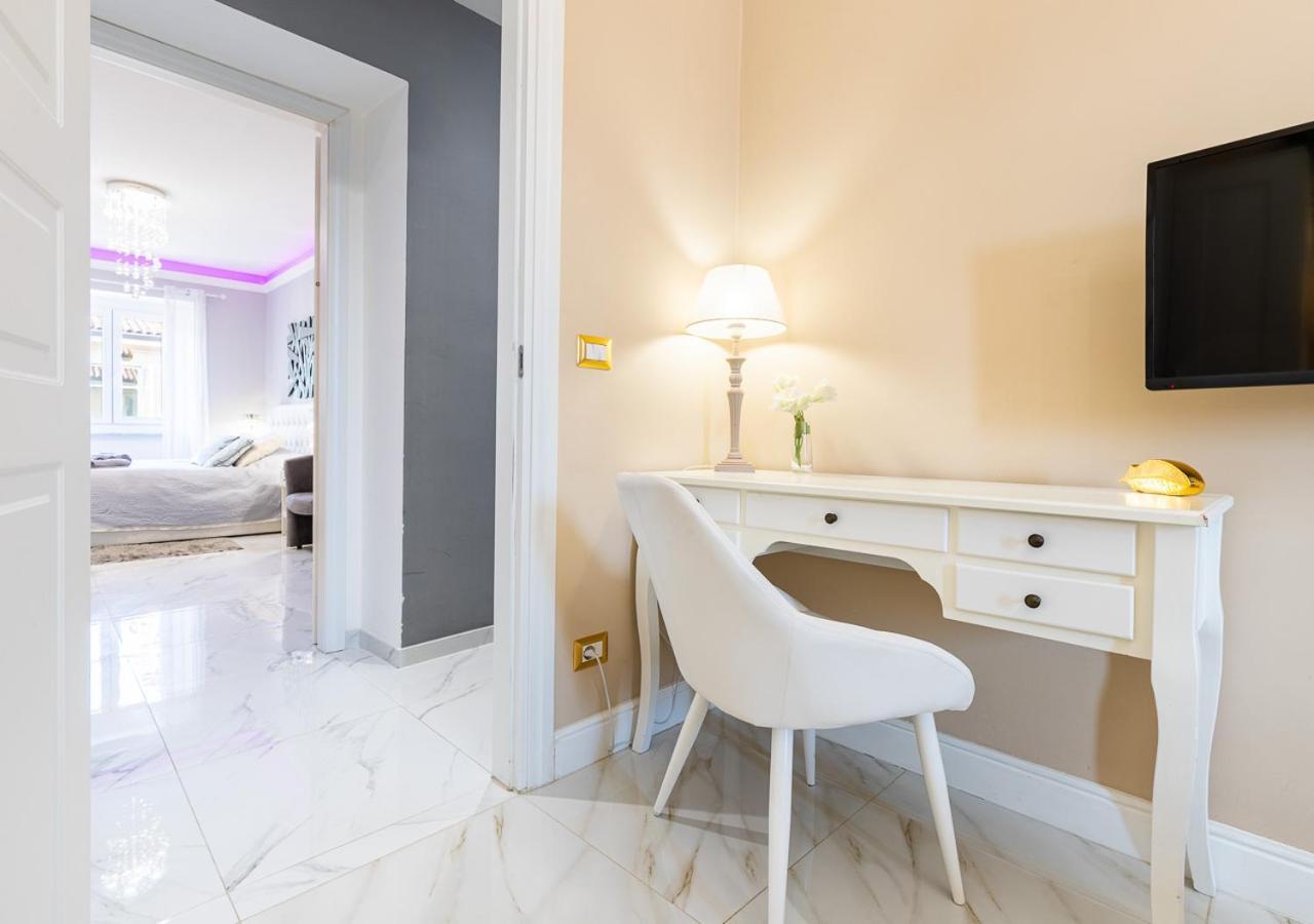 Elegant Suite - In Centro Portanuova トリノ エクステリア 写真