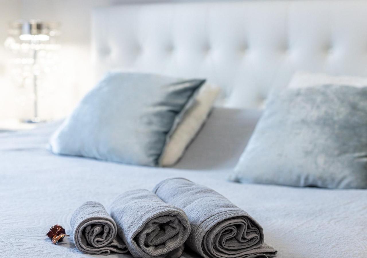 Elegant Suite - In Centro Portanuova トリノ エクステリア 写真